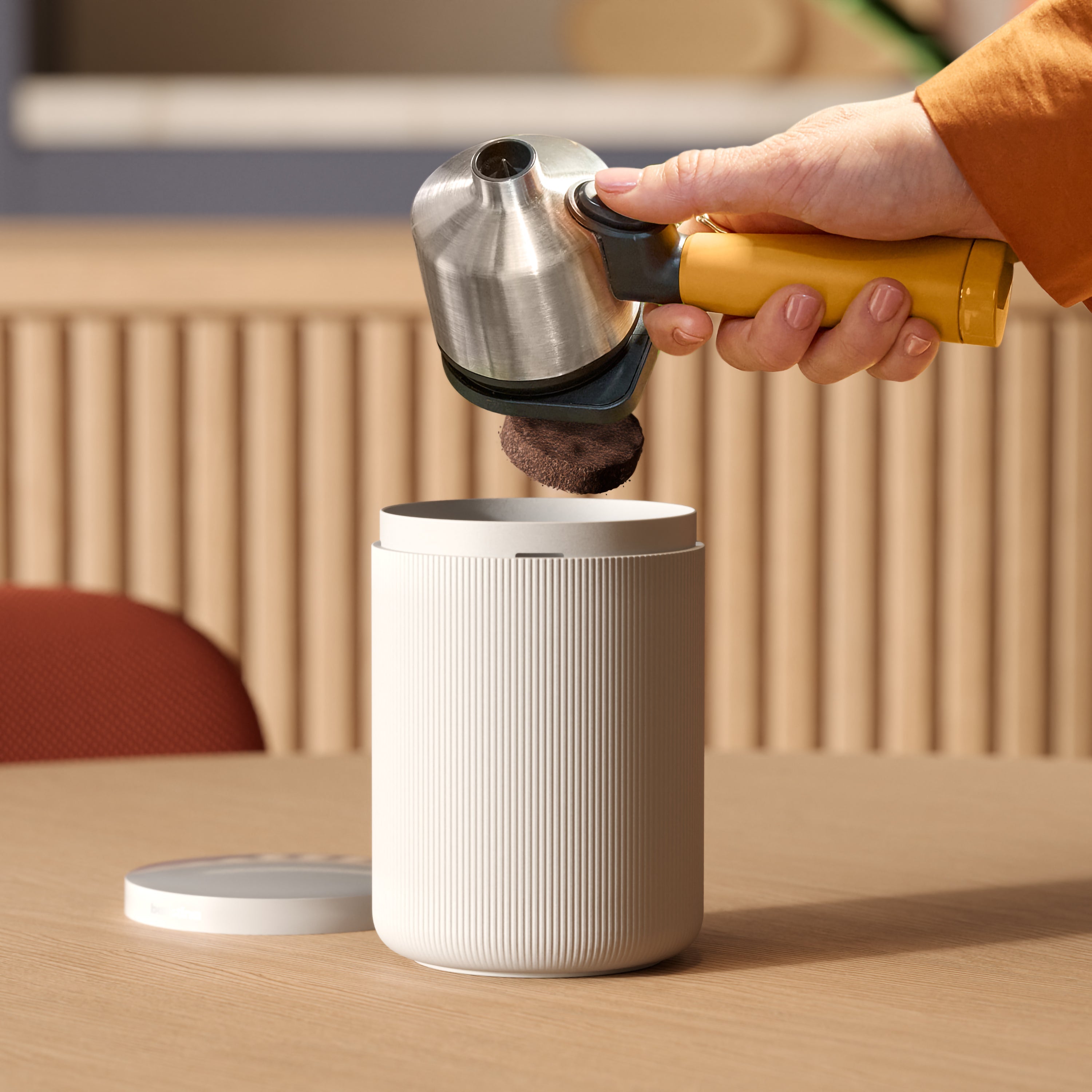 Baristina Coffee Grounds Box, milky white